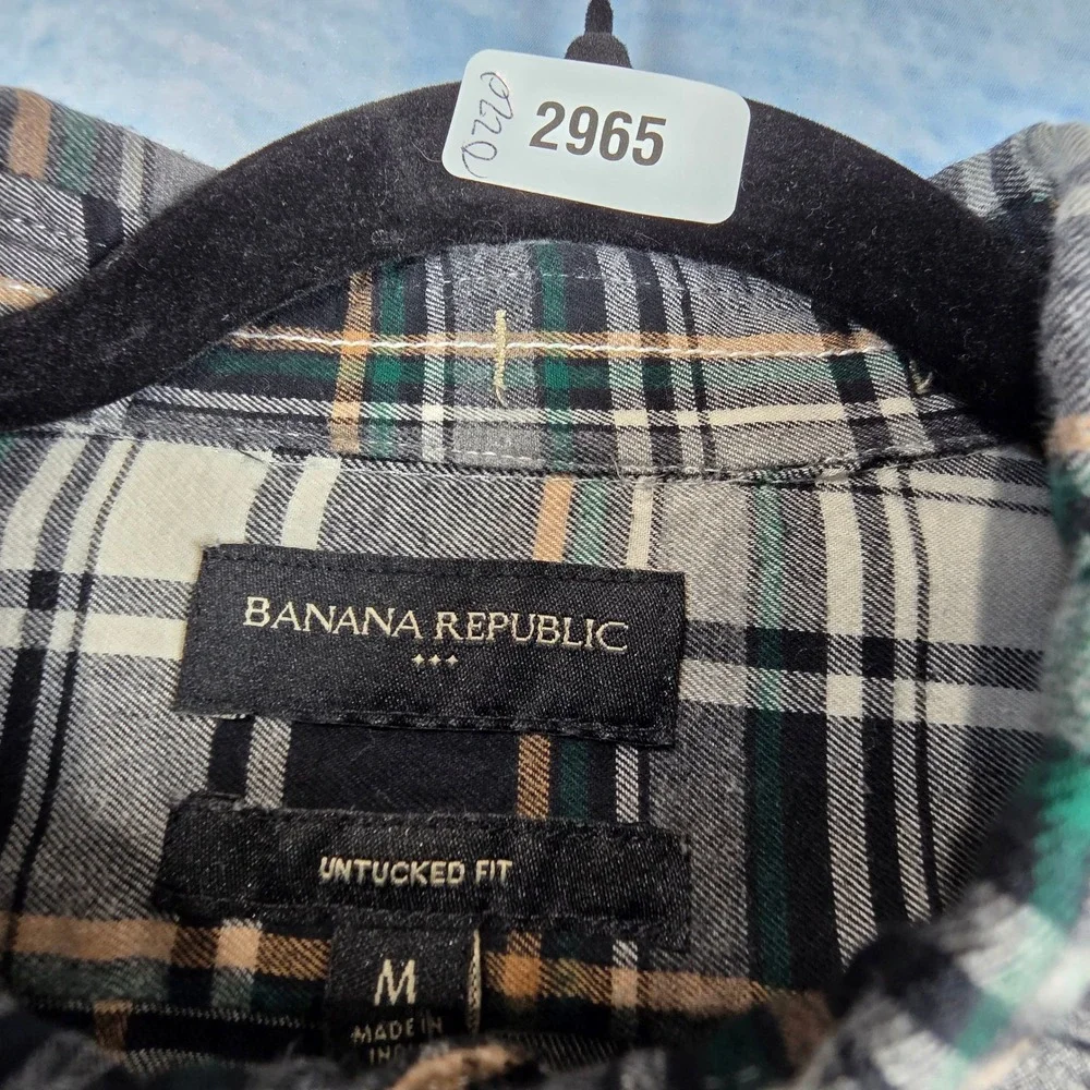 Banana Republic Mens Untucked Fit Plaid Button Down Shirt Black Green Medium